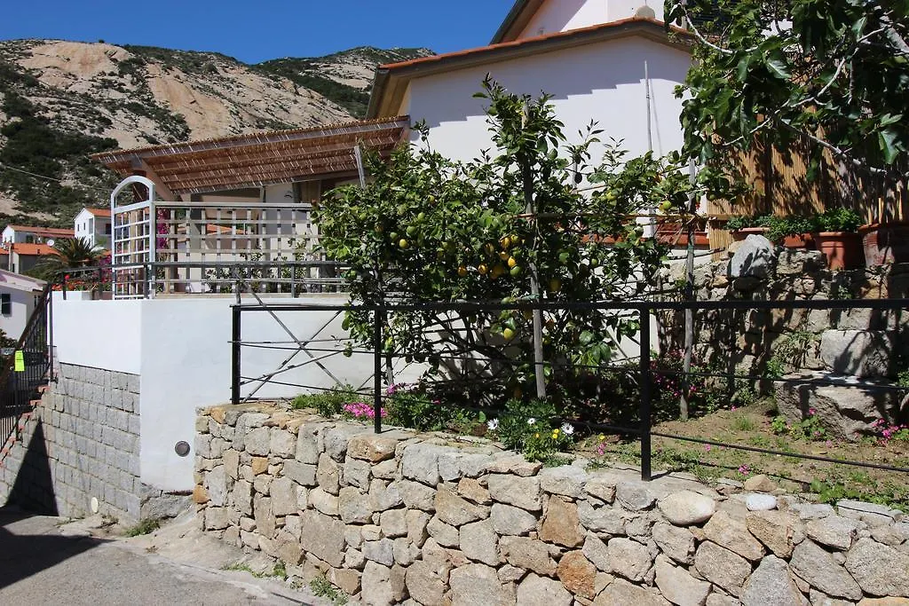 Casa vacanze Un salto nel blu Villa Chiessi Italia